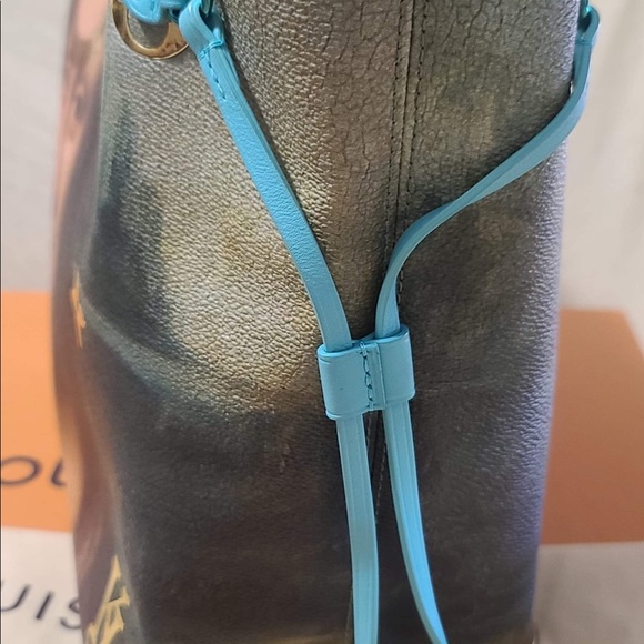 Louis Vuitton Mona Lisa Neverfull MM - Picture 8 of 16